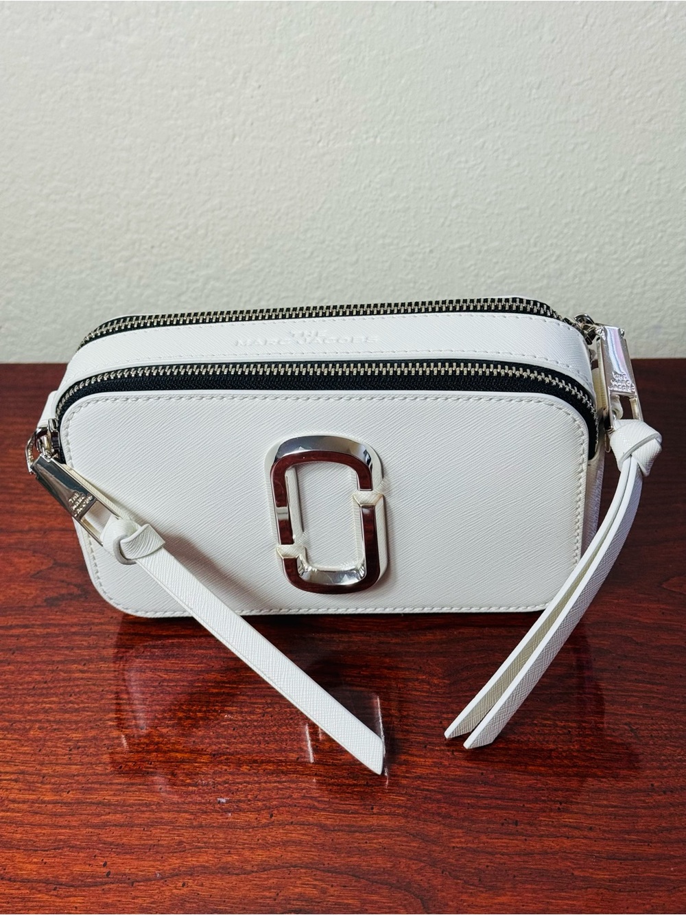 Marc Jacobs Snapshot Camera White Crossbody Bag - Picture 2 of 14
